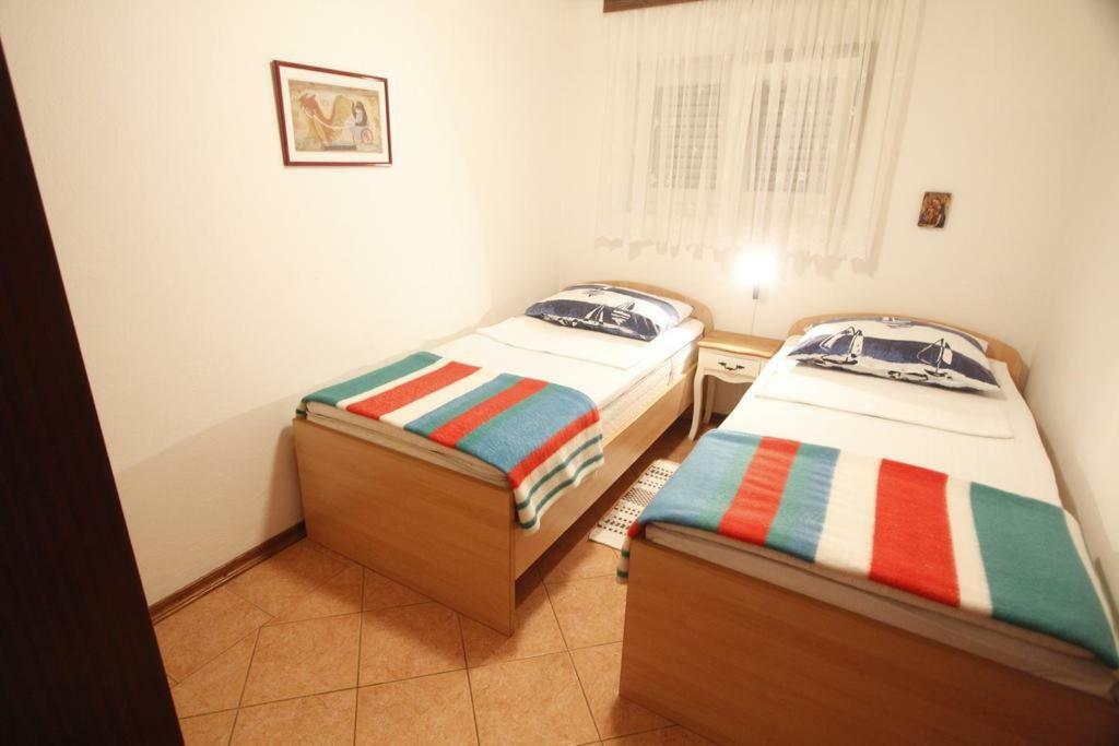 Apartmani Volga Petrcane Exterior foto